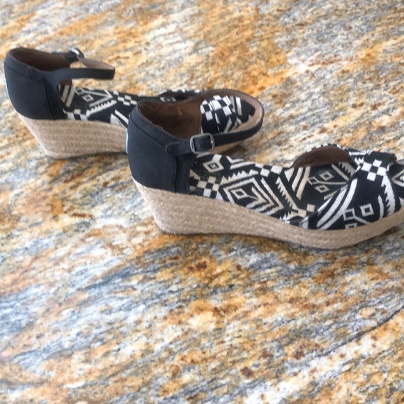TOMS Espadrille wedge peep toe sandals – size 7.5 - Picture 3 of 8